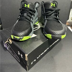 Under Amour PS JET 2019 GREEN SIZE 1Y